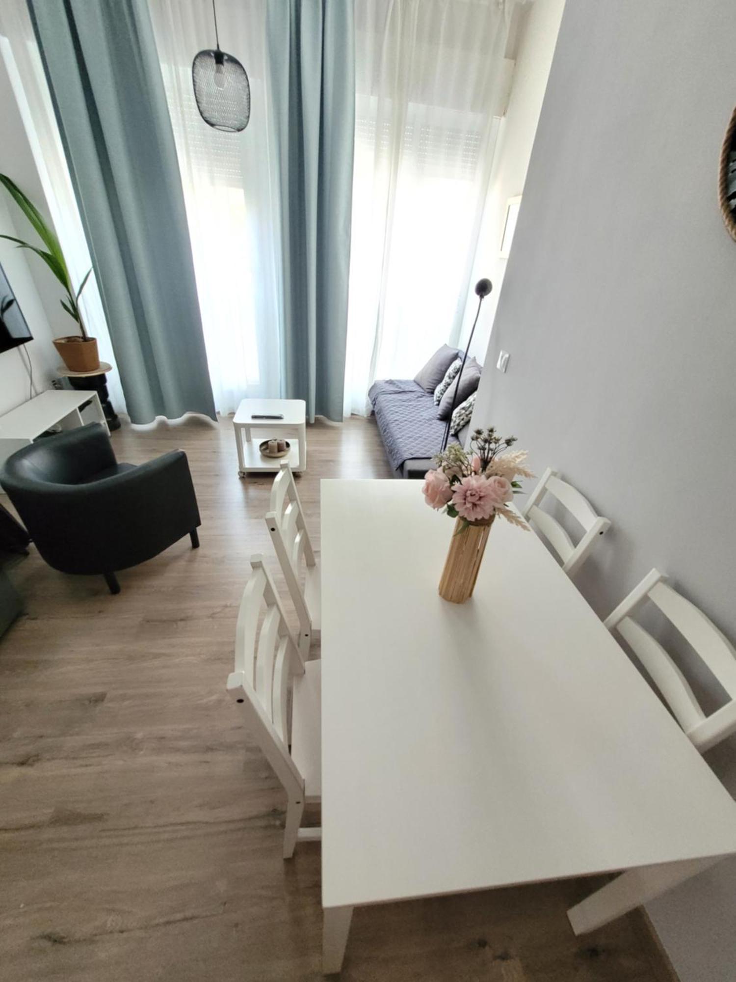 Apartment In The Center Of セビリア エクステリア 写真